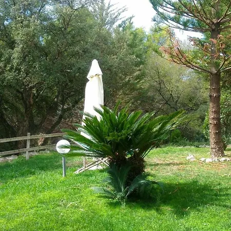 Holiday home Casa Vacanza I Sugheri Di Vallerosa *